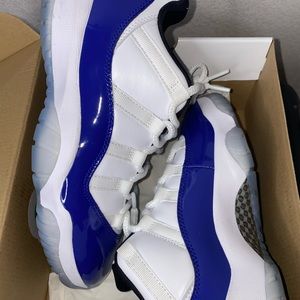 Jordan Retro 11 low tops